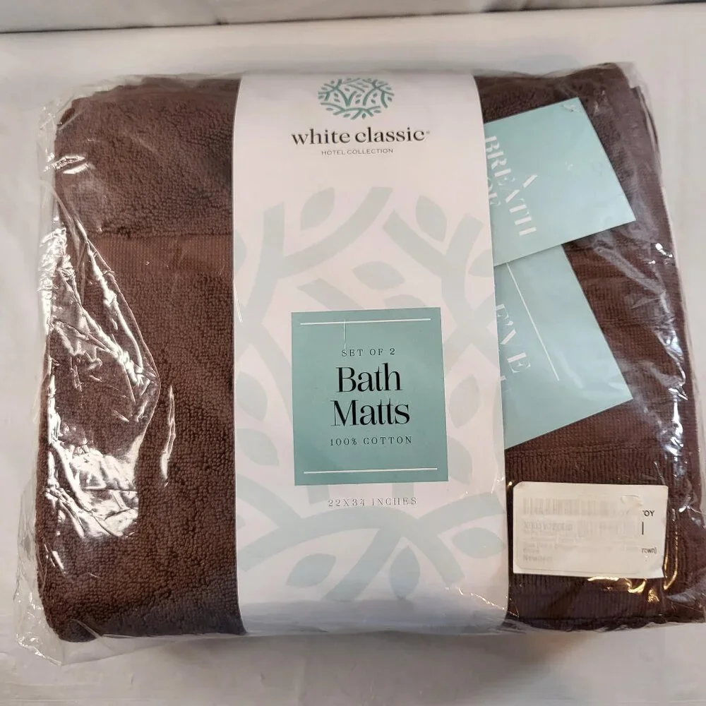 White Classic Collection Set of 2 Bath Matts 22x34 Brown